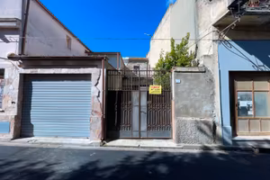 Casa centrale da ristrutturare
