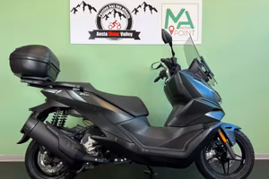 VOGE SFIDA SR3 300 SOLO 5 KM FINANZIABILE