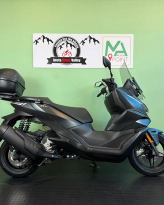 VOGE SFIDA SR3 300 SOLO 5 KM FINANZIABILE