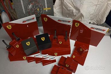 Espositori Ferrari