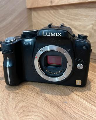 Lumix G1 mirrorless Micro 4/3 con batteria da test