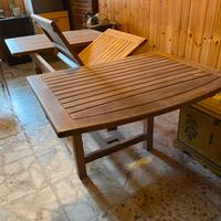 Tavolo in legno allungabile