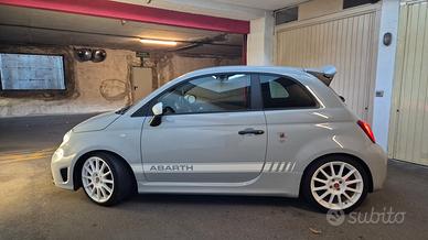 Abarth 695 