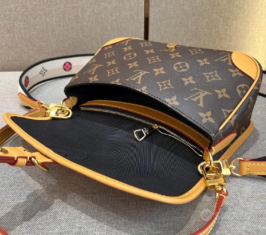 Louis Vuitton piccola borsa a tracolla - Abbigliamento e Accessori In  vendita a Messina