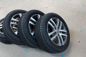 cerchi in lega VW 16 pollici con gomme al 90% 7,5m
