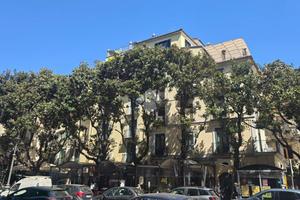 3 LOCALI A SALERNO