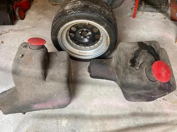 Ferrari classiche, vari ricambi.