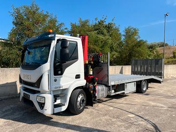 Iveco Eurocargo 140-250 carrellone con gru