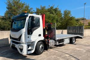 Iveco Eurocargo 140-250 carrellone con gru