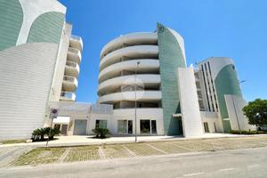 3 LOCALI A GROTTAMMARE