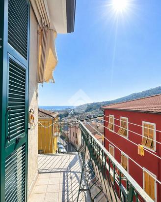 4 LOCALI A LA SPEZIA