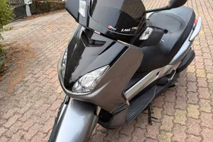 Yamaha x max 250
