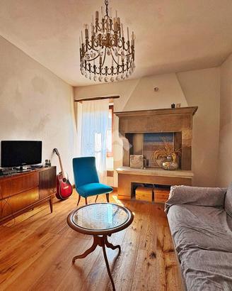 CASA SEMINDIPENDENTE A GUALDO TADINO