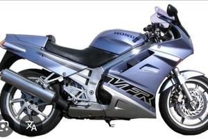 Honda VFR 750 F RC 36
