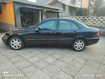 Mercedes C240