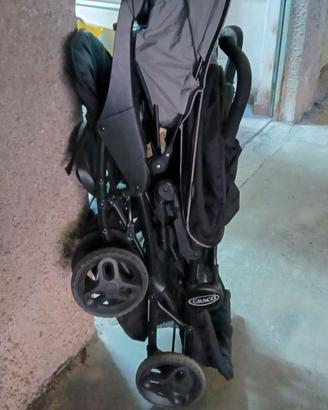 Passeggino gemellare