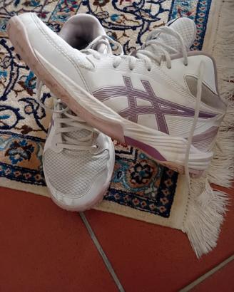 scarpa asics pallavolo