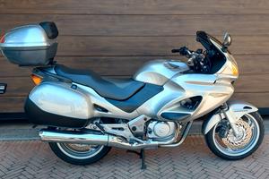 Honda Deauville 650 iscritta FMI - CRS - 23000 KM