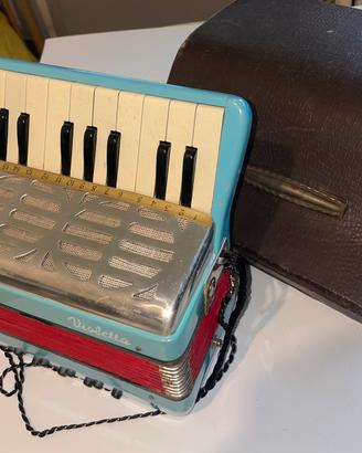 Fisrmonica Violetta vintage,con Custodia originale