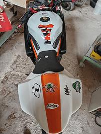 Suzuki GS 750 - 2004
