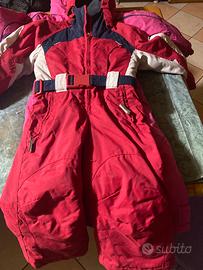 Otto scatole di giochi per bambini