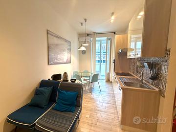 Trivani centralissimo piazza teatro mass