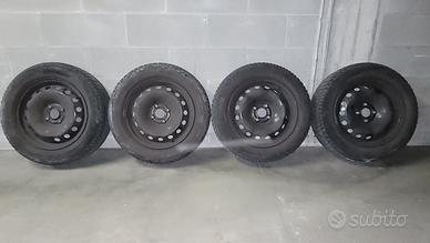 Cerchioni ferro diametro 15" con copricerchi