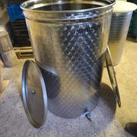 Botte in acciaio da 300 litri