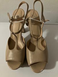 Scarpe simil pelle beige molto chiaro