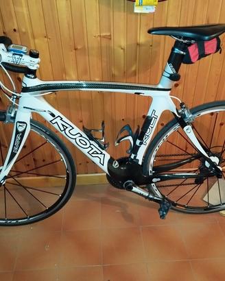 Kuota Kult full carbon 