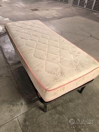 rete a doghe e materasso