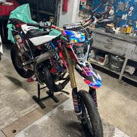 Smebro pezzi moto Leggere descrizione !!