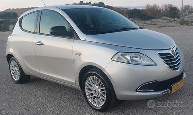 LANCIA YPSILON 1.2-UNICO PROPRIETARIO-NEOPATENTATI