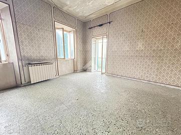 CASA INDIPENDENTE A CARRARA