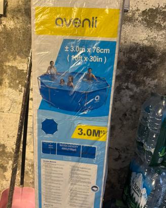 Piscina da esterno nuova