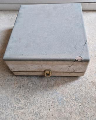 vecchio giradischi anni 60 per vinile 33/45 giri