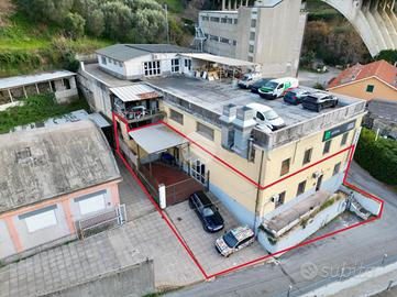 LABORATORIO A GENOVA