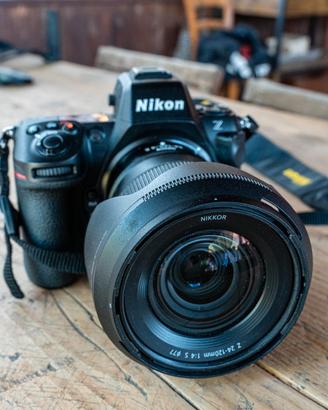 pronta all'uso! Nikon Z8 con Nikkor 24-120 f4