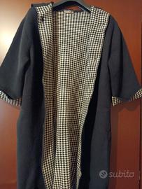 Splendido cappotto nero con interno pied de poul