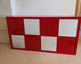 Mobile Ikea Kallax rosso 