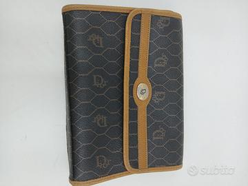 pochette Dior 