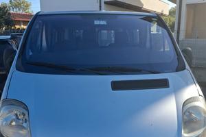 pulmino Nissan 9posti 