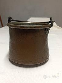 pentola in rame antica 