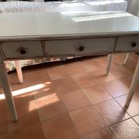 Tavolo in abete shabby chic
