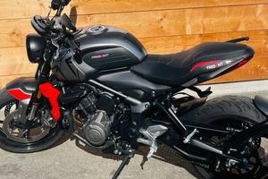 TRIUMPH Trident 660 660