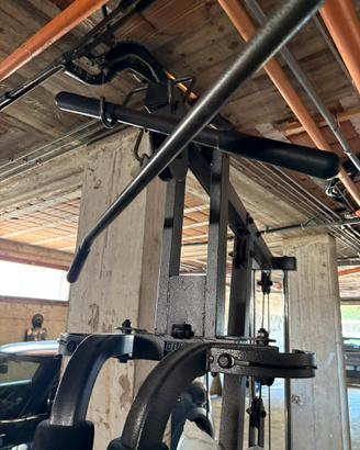 Stazione fitness multifunzione