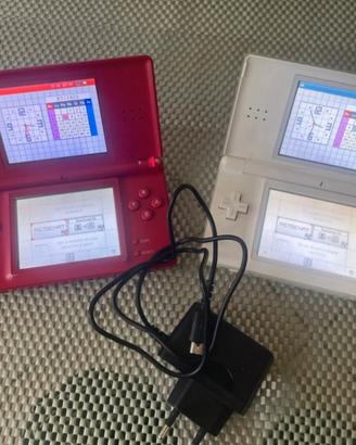 2 Nintendo DS Lite