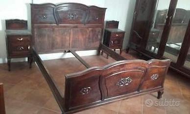 Letto antico legno massello comodini top marmo