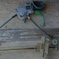 Meccanismo e motorino alza-vetro ant dx alfa 75