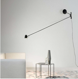 Lampada Counterbalance by Daniel Rybakken